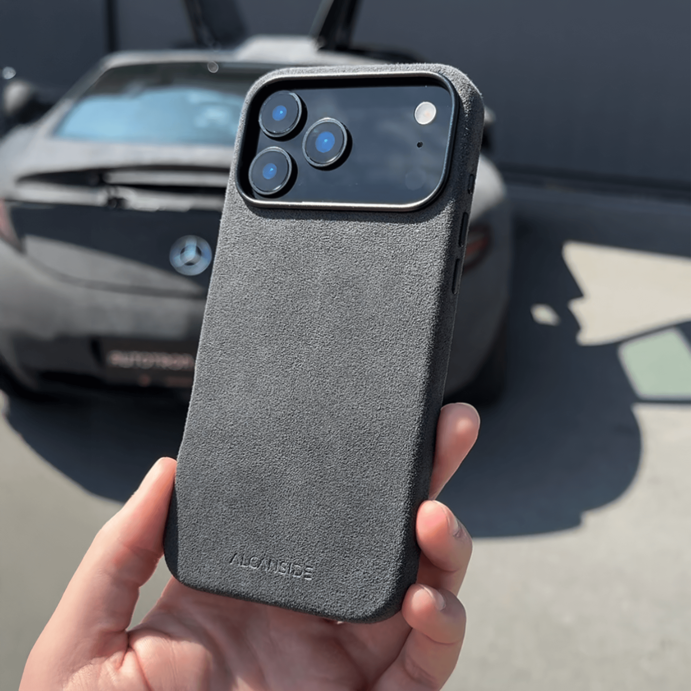 iPhone 17 Pro - Alcantara Case - Space Grey