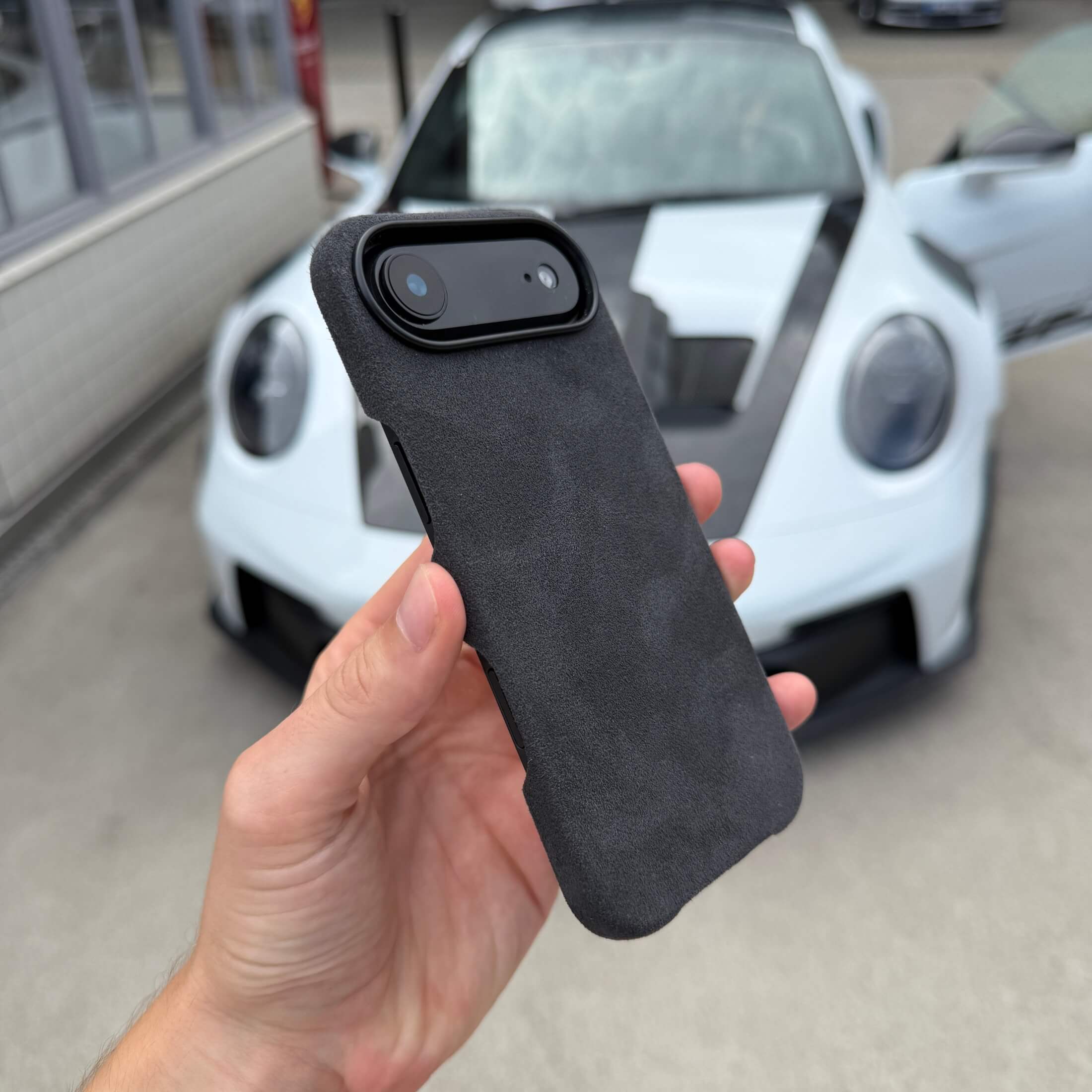iPhone 17 Air - Alcantara Case - Space Grey